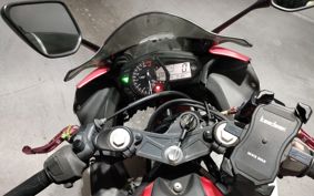 YAMAHA YZF-R25 RG10J