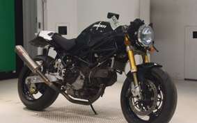 DUCATI MONSTER 900 SI 2001