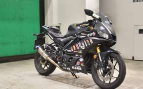 YAMAHA YZF-R25 1977 RG43J