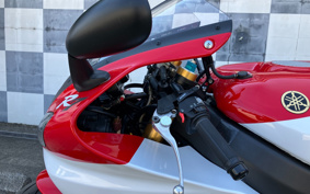 YAMAHA YZF-R7 2010 RM01