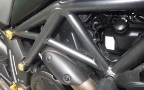 DUCATI DIAVEL DARK 2015
