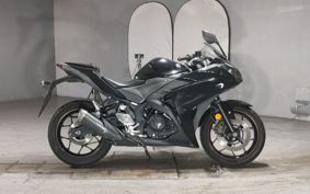 YAMAHA YZF-R25 RG10J