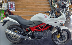 HONDA VTR 250 F MC33