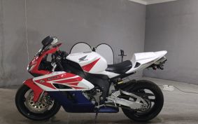 HONDA CBR1000RR 2004 SC57