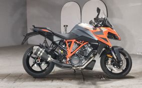 KTM 1290 SUPER  DUKE GT V6940