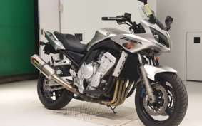 YAMAHA FZS1000 FAZER 2004