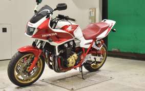 HONDA CB1300SB SUPER BOLDOR A 2006 SC54