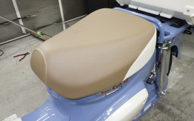 HONDA C50 SUPER CUB 2002 AA09