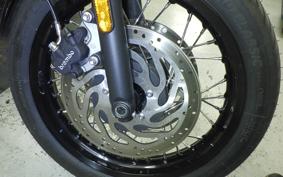 TRIUMPH BONNEVILLE T120 2025