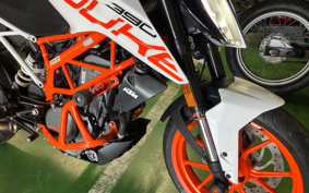 KTM 390 DUKE 2017 JPJ40