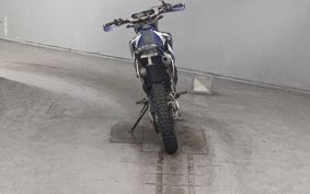 YAMAHA DT200 R 3ET