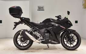 SUZUKI GSX250R 2024