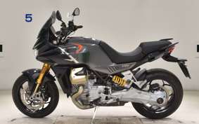 MOTO GUZZI V100 MANDELLO S 2025