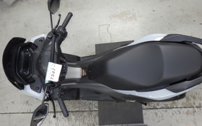 YAMAHA NMAX-3