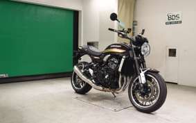 KAWASAKI Z900RS 2025 ZR900K