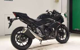 SUZUKI GSX250 R
