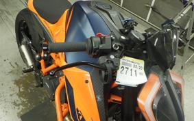 KTM 1290 SUPER DUKE R 2021