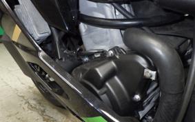 KAWASAKI ZX-25R ZX250E