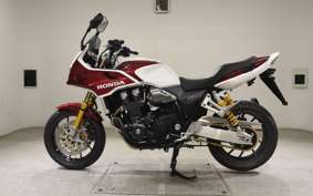 HONDA CB1300SB SUPER BOLDOR 2025 SC54
