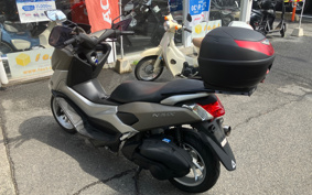 YAMAHA N-MAX SE86J