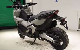 HONDA X-ADV 750 2025