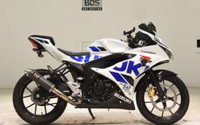 SUZUKI GSX-R125 DL33B