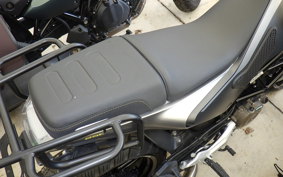 HUSQVARNA SVARTPILEN 250 2010