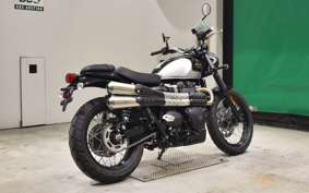 TRIUMPH SCRAMBLER 900 2025