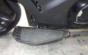 HONDA NM4 VULTUS -02 2016 RC82