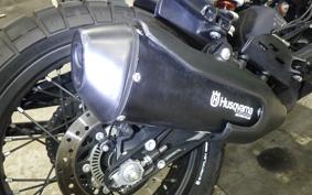 HUSQVARNA SVARTPILEN 401 2023