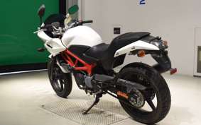 HONDA VTRF250 2006 MC33