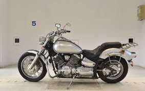 YAMAHA DRAGSTAR 1100 2002 VP13J