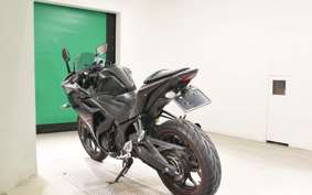 YAMAHA YZF-R25 A 2021 RG43J
