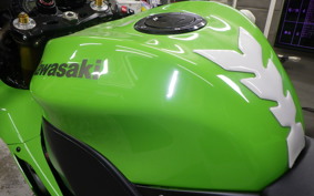 KAWASAKI ZX 10 NINJA R 2004 ZXT00C