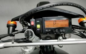 SUZUKI DJEBEL250XC SJ45A