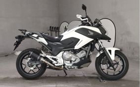 HONDA NC700X RC63