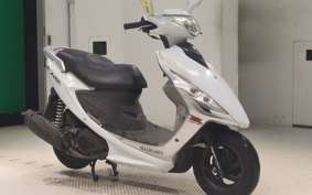 SUZUKI GSR125