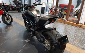DUCATI DIAVEL DARK 2015