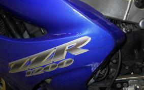 KAWASAKI ZZ1200 NINJA R 2003 ZXT20C