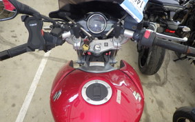 SUZUKI GSR250 2019