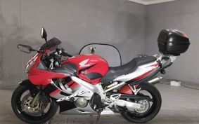 HONDA CBR600F 2004 PC35
