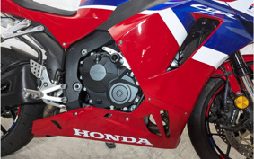 HONDA CBR600RR 2024 PC40