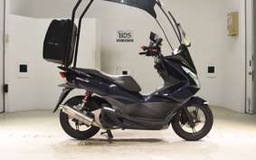 HONDA PCX125-2ﾔﾈﾂｷ JF56