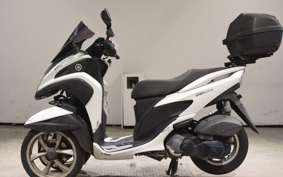YAMAHA TRICITY 125 SE82J