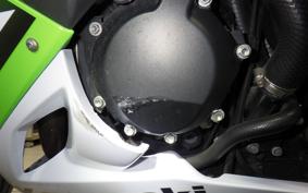 KAWASAKI ZX 10 NINJA R 2010