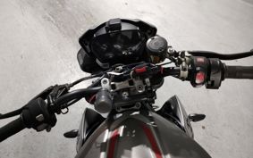TRIUMPH STREET TRIPLE RS HDA464