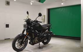 HUSQVARNA SVARTPILEN 401 2023