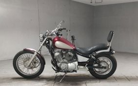 YAMAHA VIRAGO 250 3DM