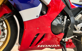 HONDA CBR1000RR-R FB SP 2023 SC82