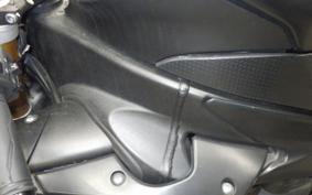 YAMAHA YZF-R1 2012